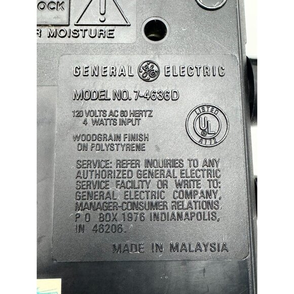 Vintage General Electric AM/FM Woodgrain Alarm Clock Radio 7-4624B - Picture 10 of 14